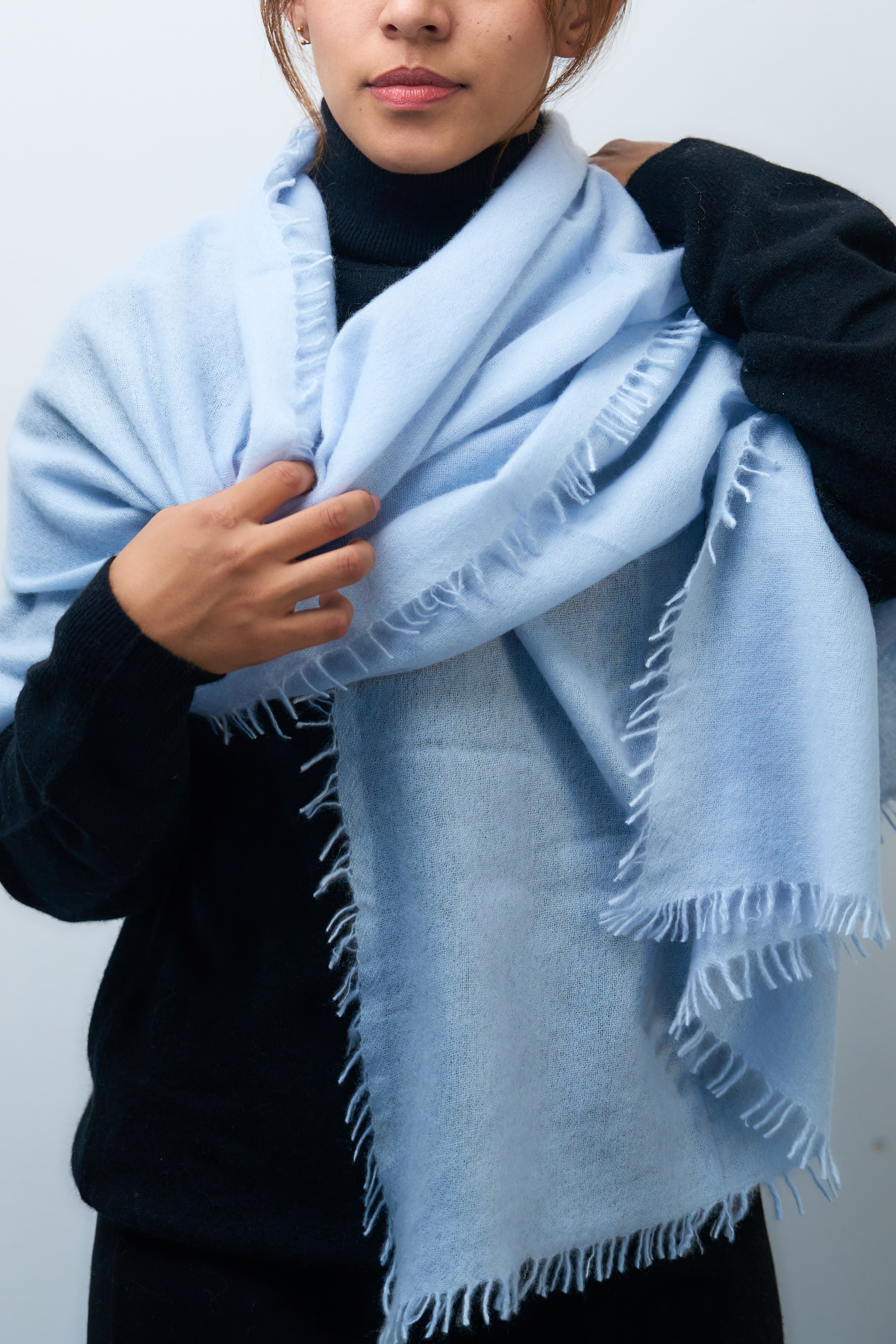 Thumbnail for Pure Cashmere Cloud Shawl (light blue)